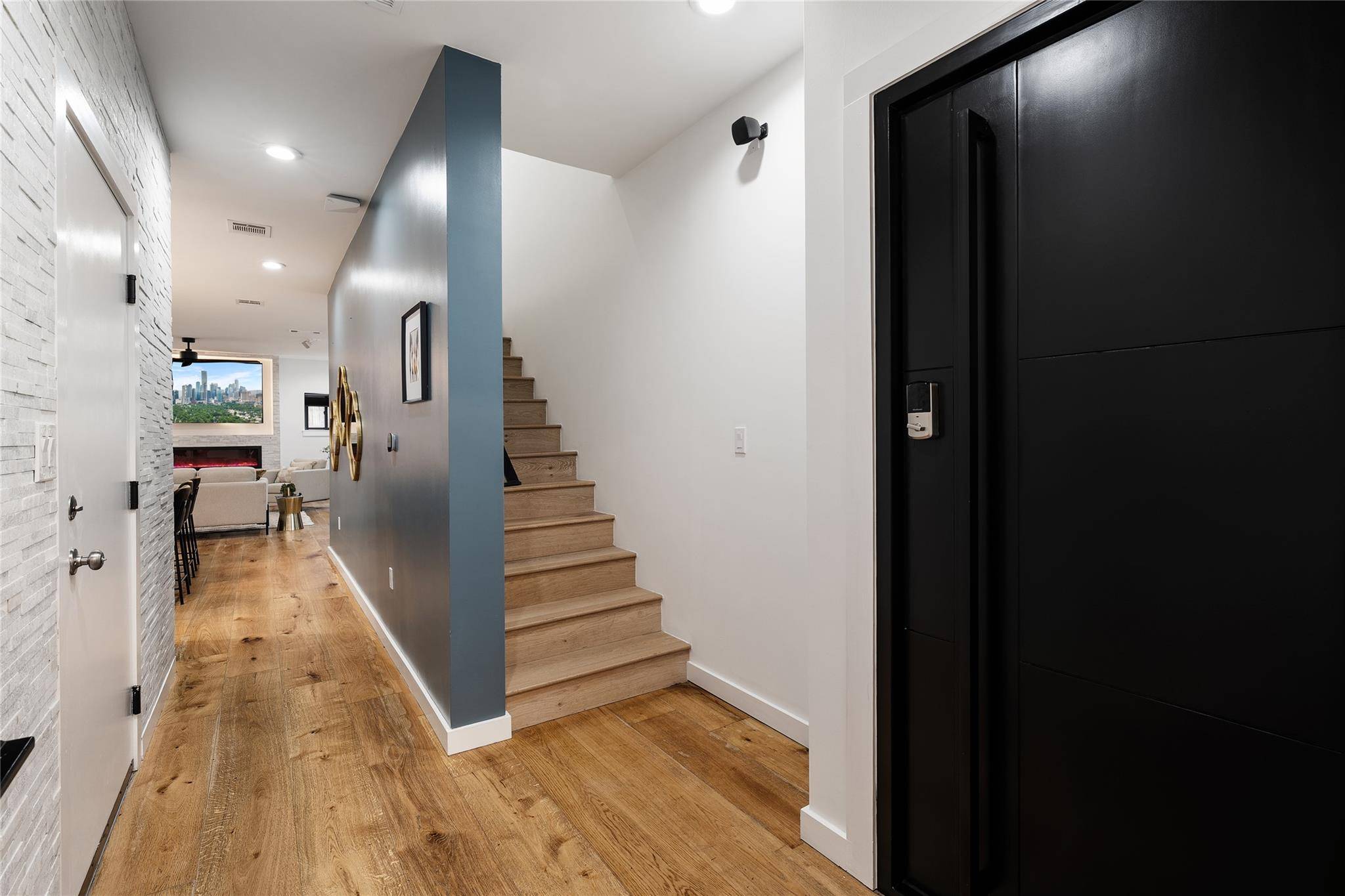 2214 Garden ST #2, Austin, TX 78702