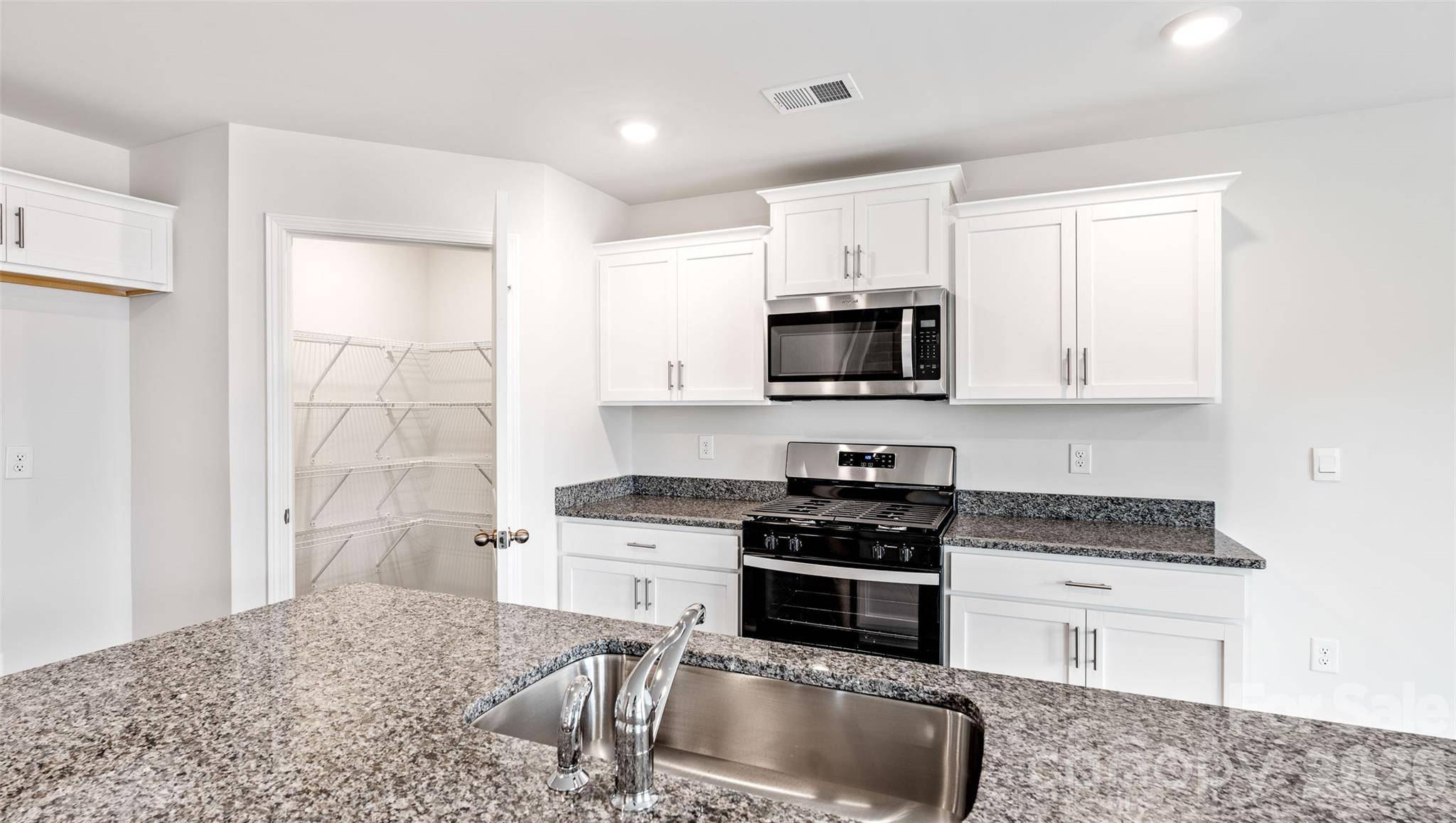 222 Hyder Ridge RD, Asheville, NC 28804