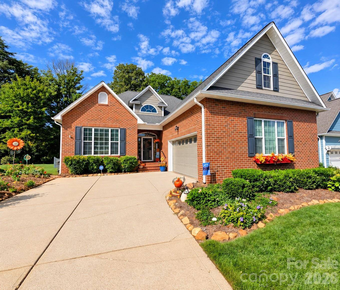 103 Henrys Glen DR, Morganton, NC 28655