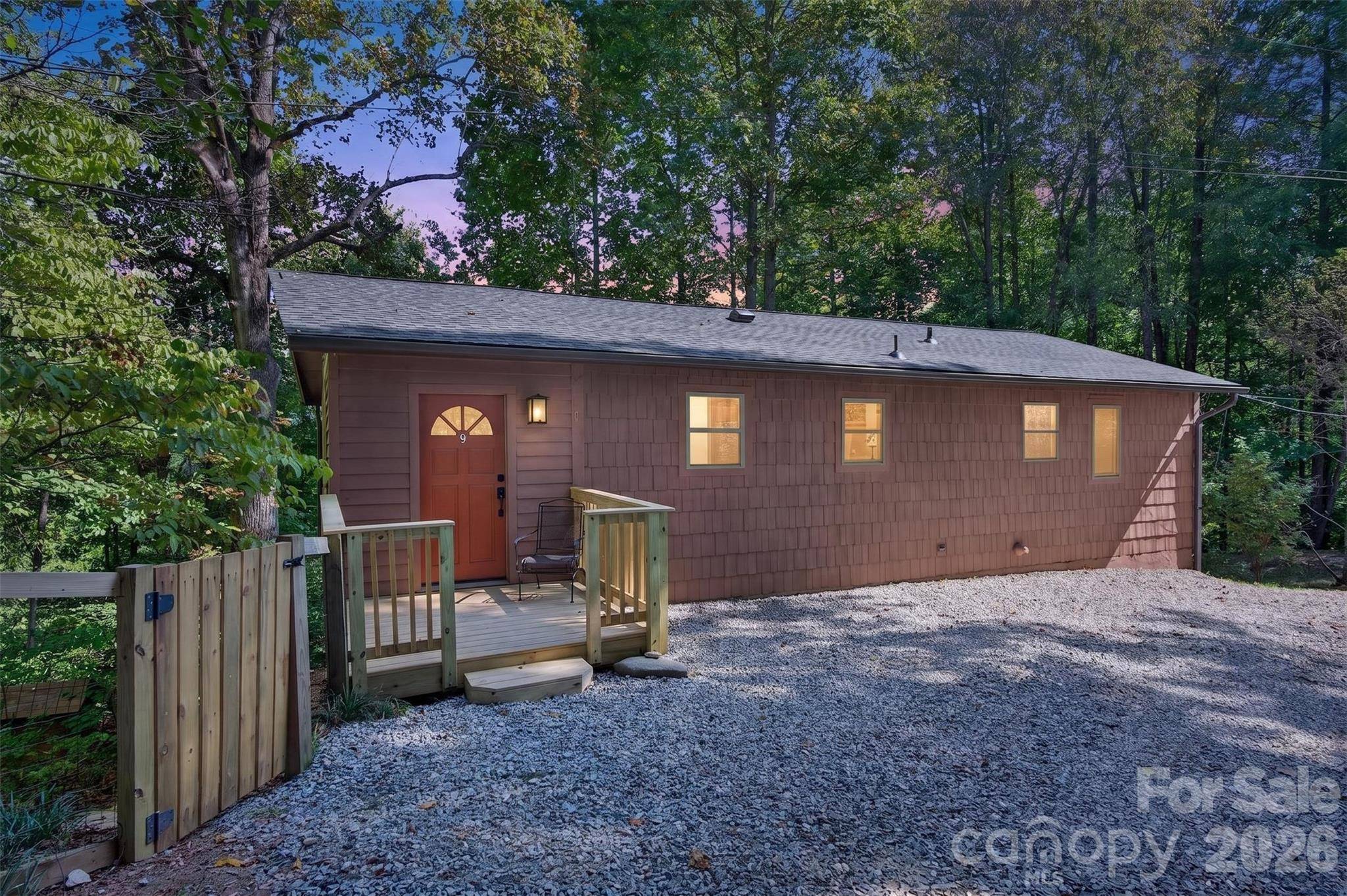 9 Good Neighbor RDG, Weaverville, NC 28787