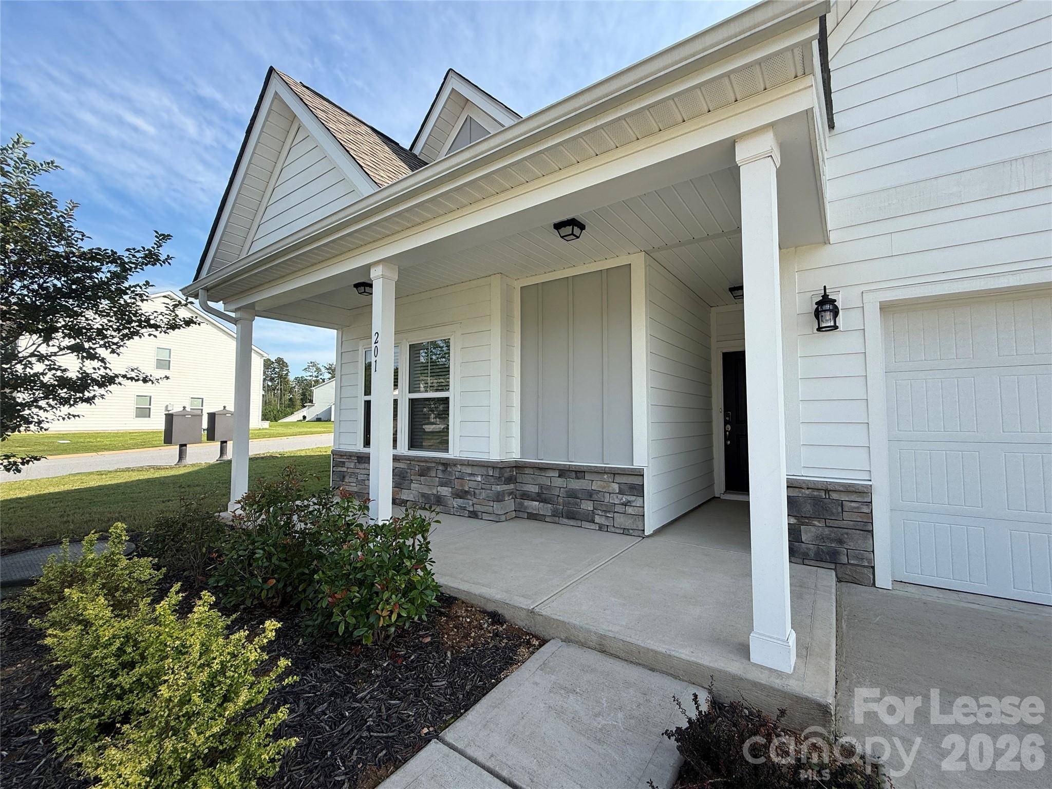 201 Old Harbor DR, Mount Gilead, NC 27306