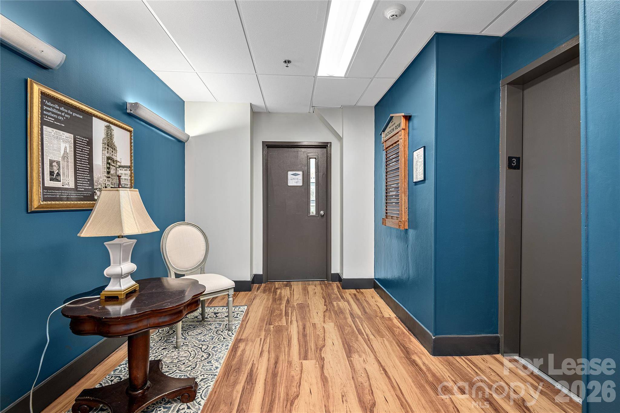 22 S Pack SQ #PENT, Asheville, NC 28801