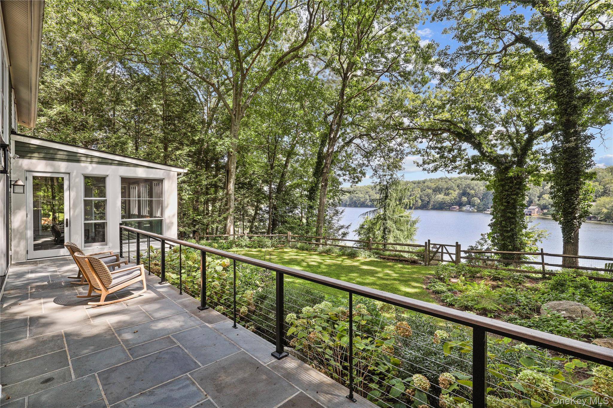 28 Twin Lakes RD, South Salem, NY 10590