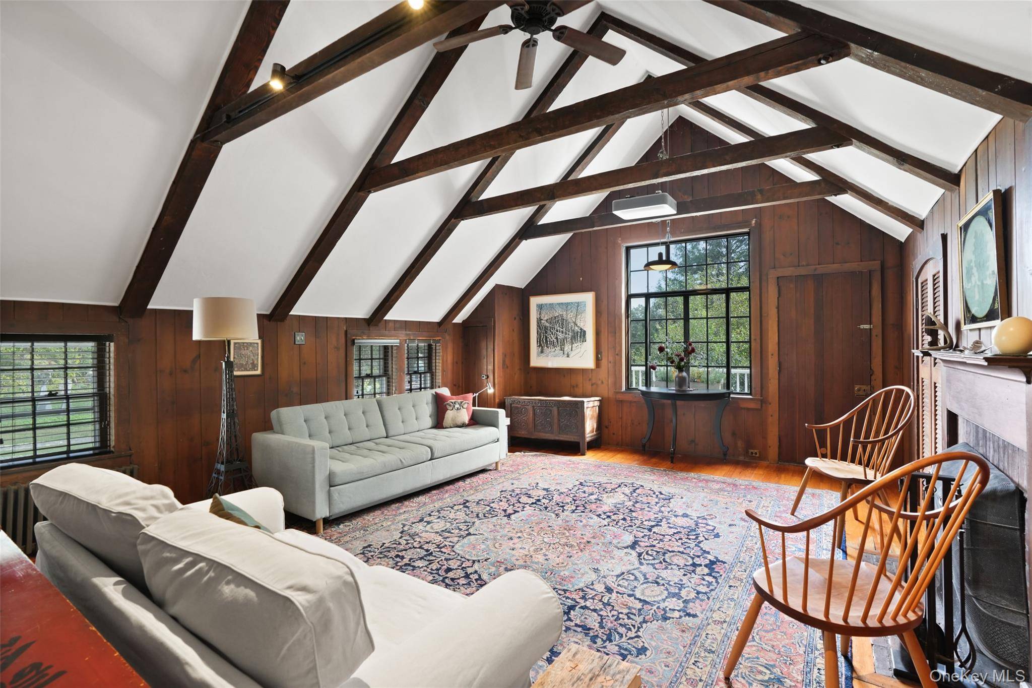 333-A Hook RD, Katonah, NY 10536