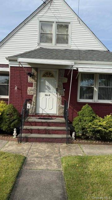 264-15 82nd Ave #2nd Floor, Floral Park, NY 11004