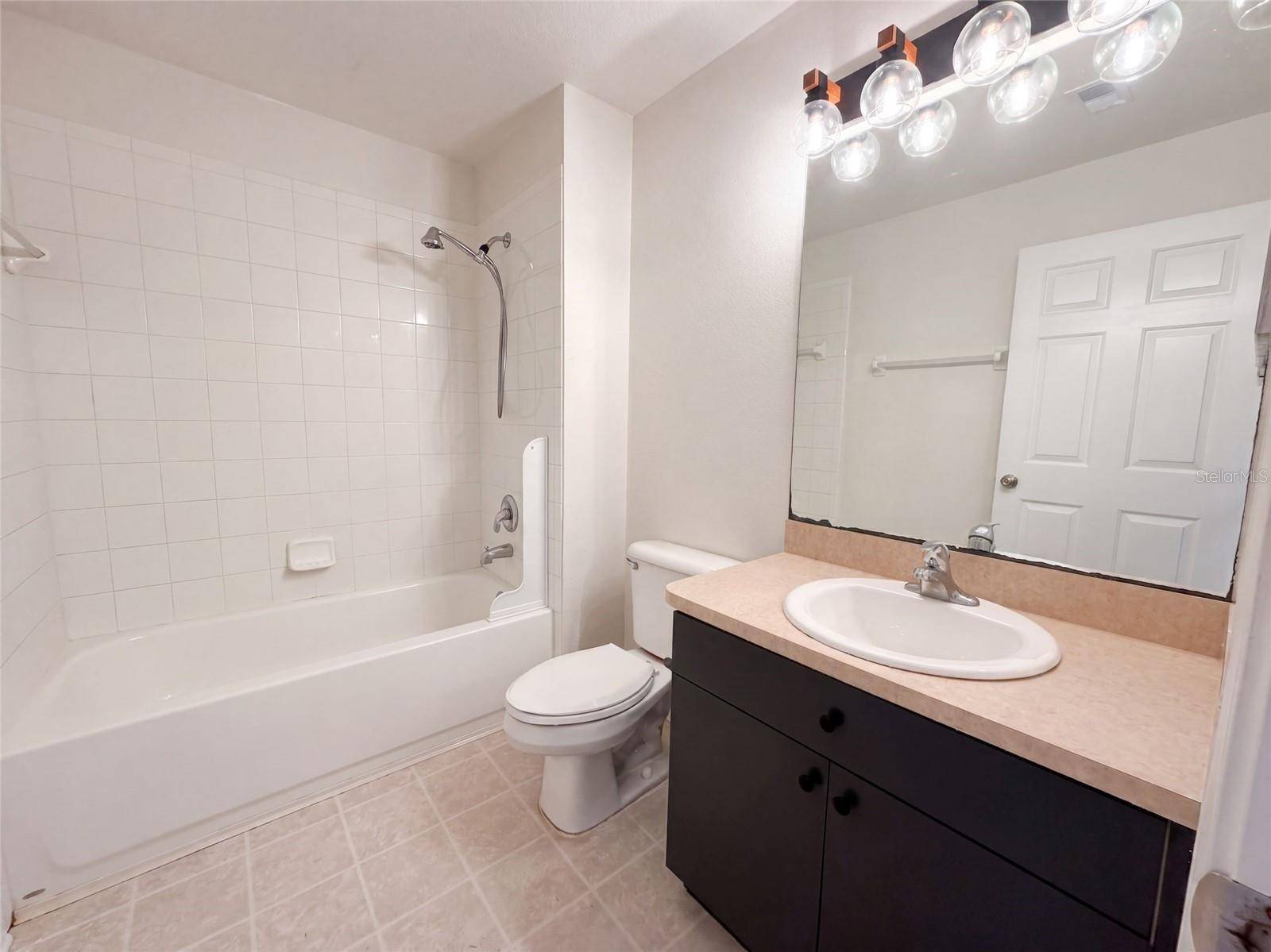 16005 STAGS LEAP DR, Lutz, FL 33559