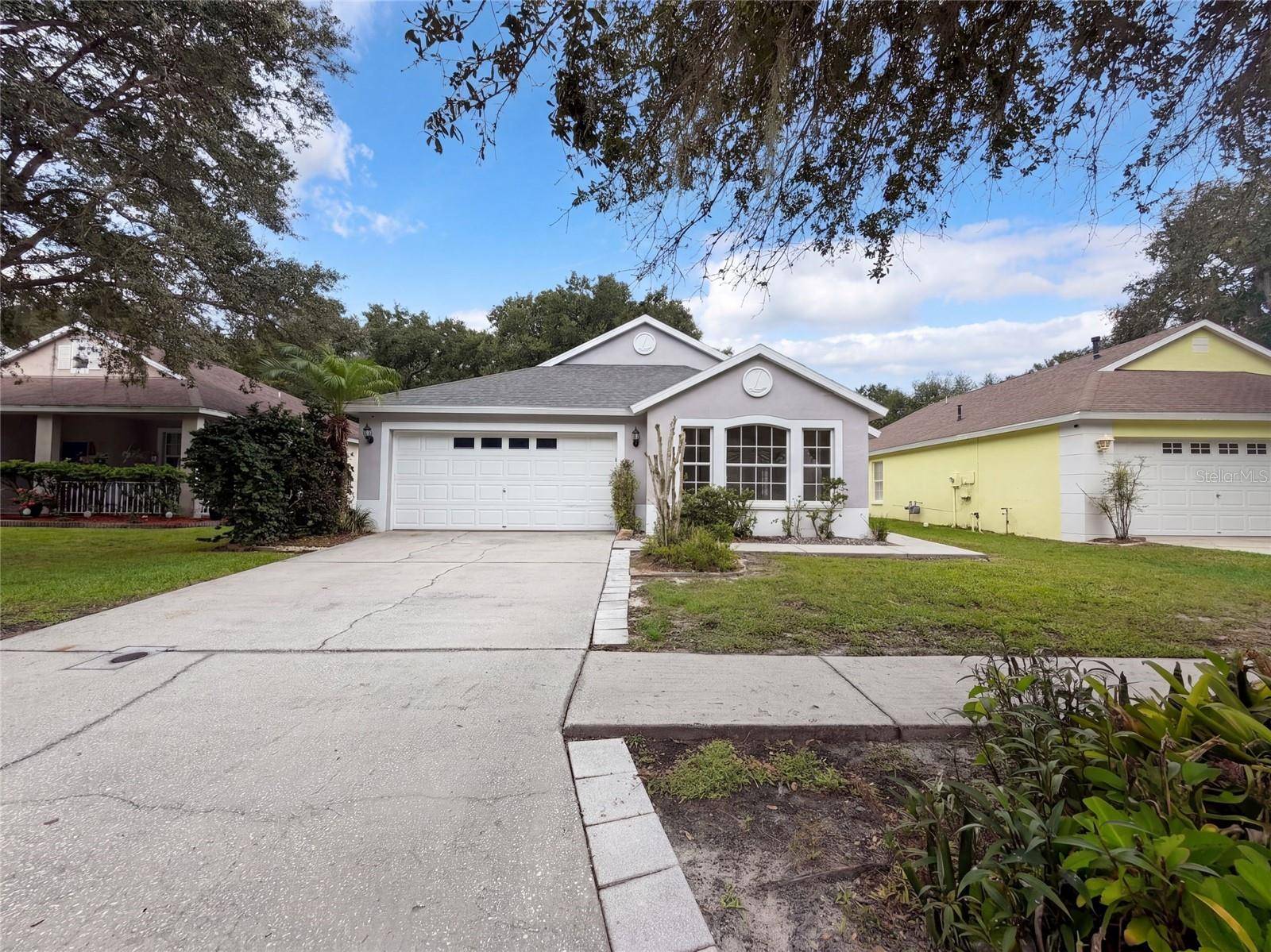 16005 STAGS LEAP DR, Lutz, FL 33559