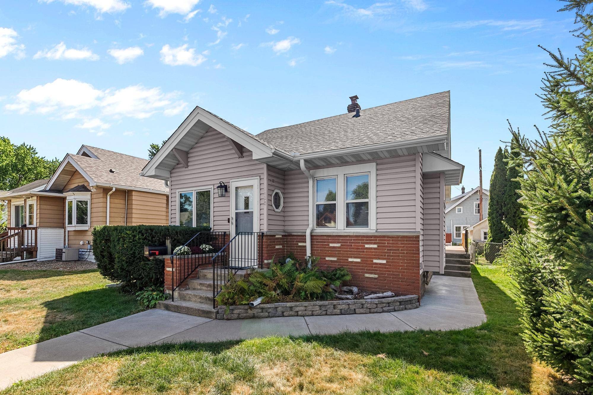 1420 Taylor AVE, Saint Paul, MN 55104