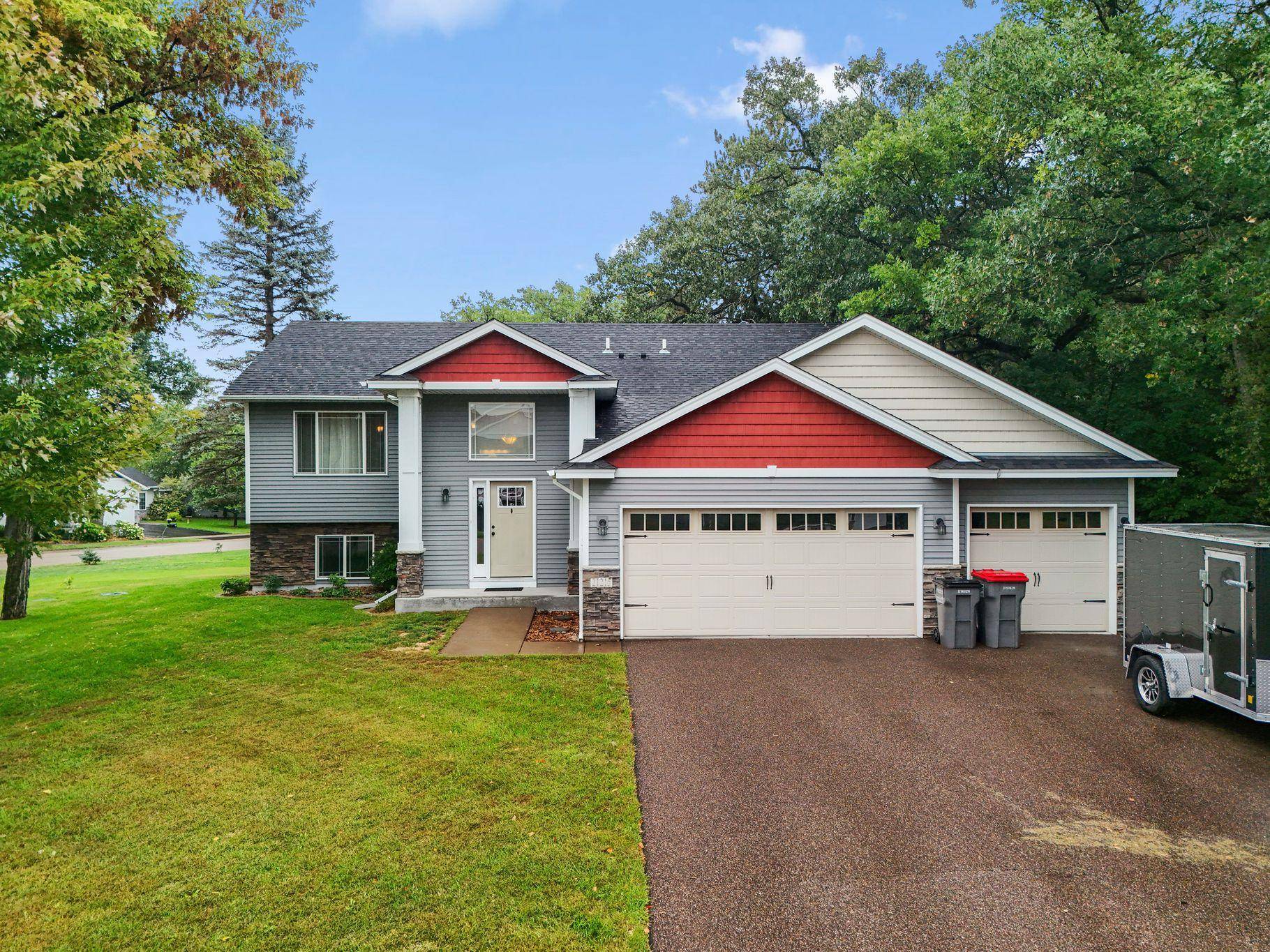 21215 Old Lake George BLVD NW, Oak Grove, MN 55303