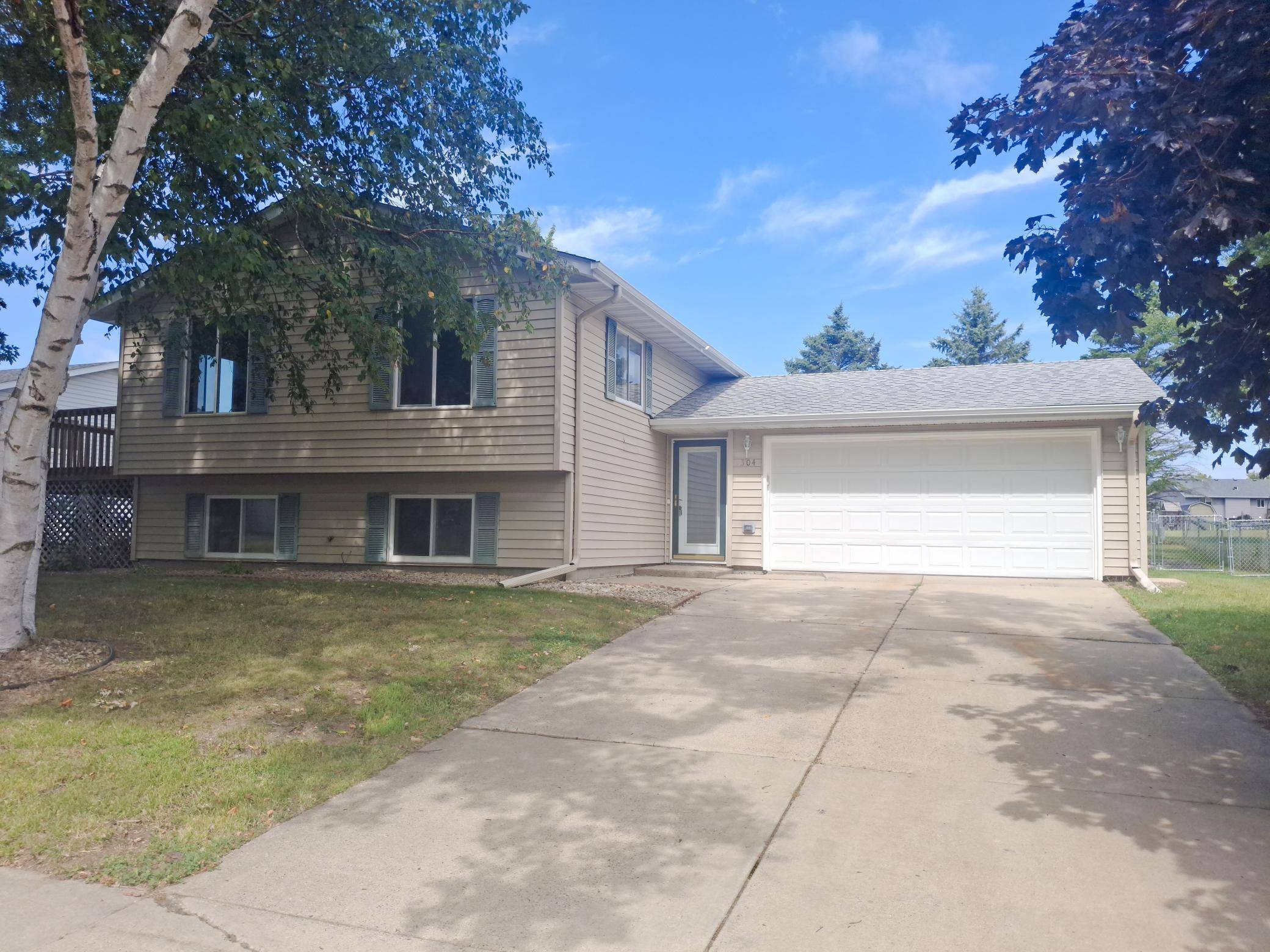 1304 17th ST SW, Faribault, MN 55021