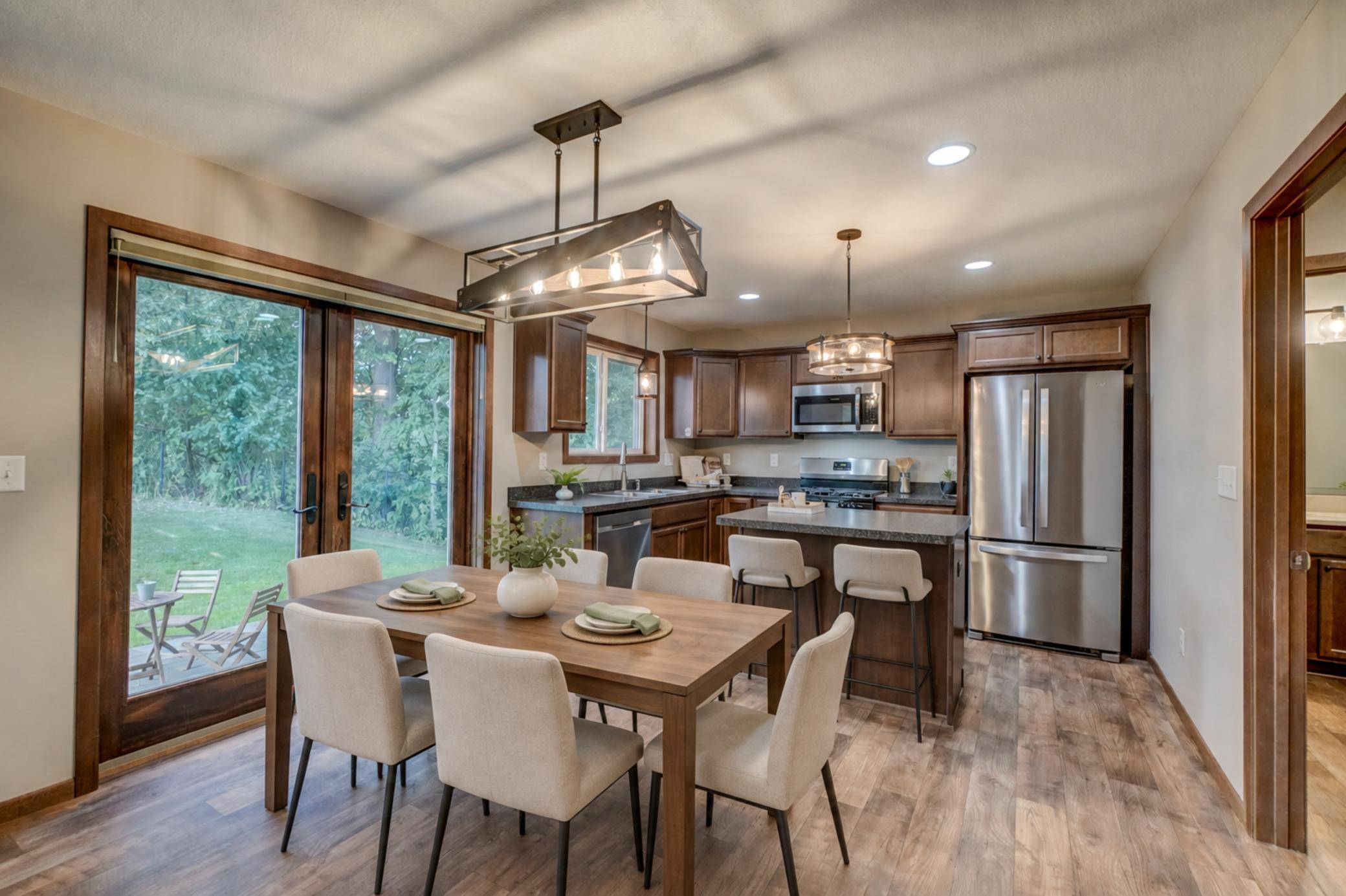 556 Pleasant DR, Prescott, WI 54021