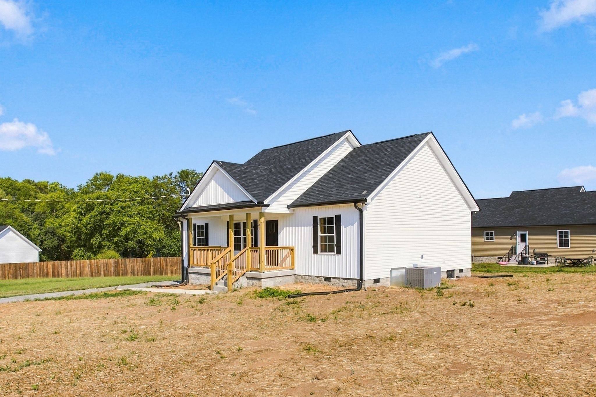 2339 Claude Fox Rd, Cornersville, TN 37047