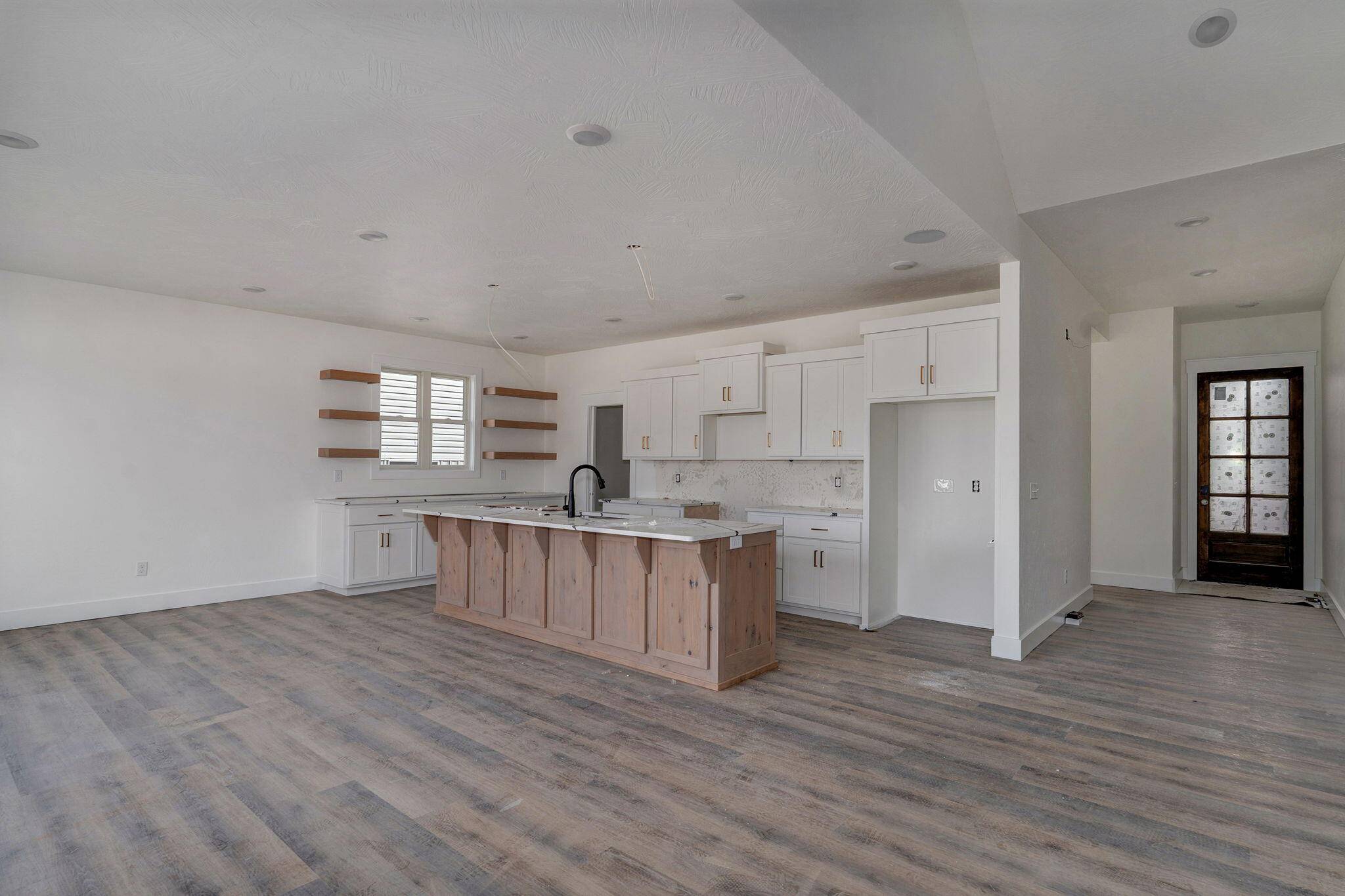 2975 W Marty ST, Springfield, MO 65810