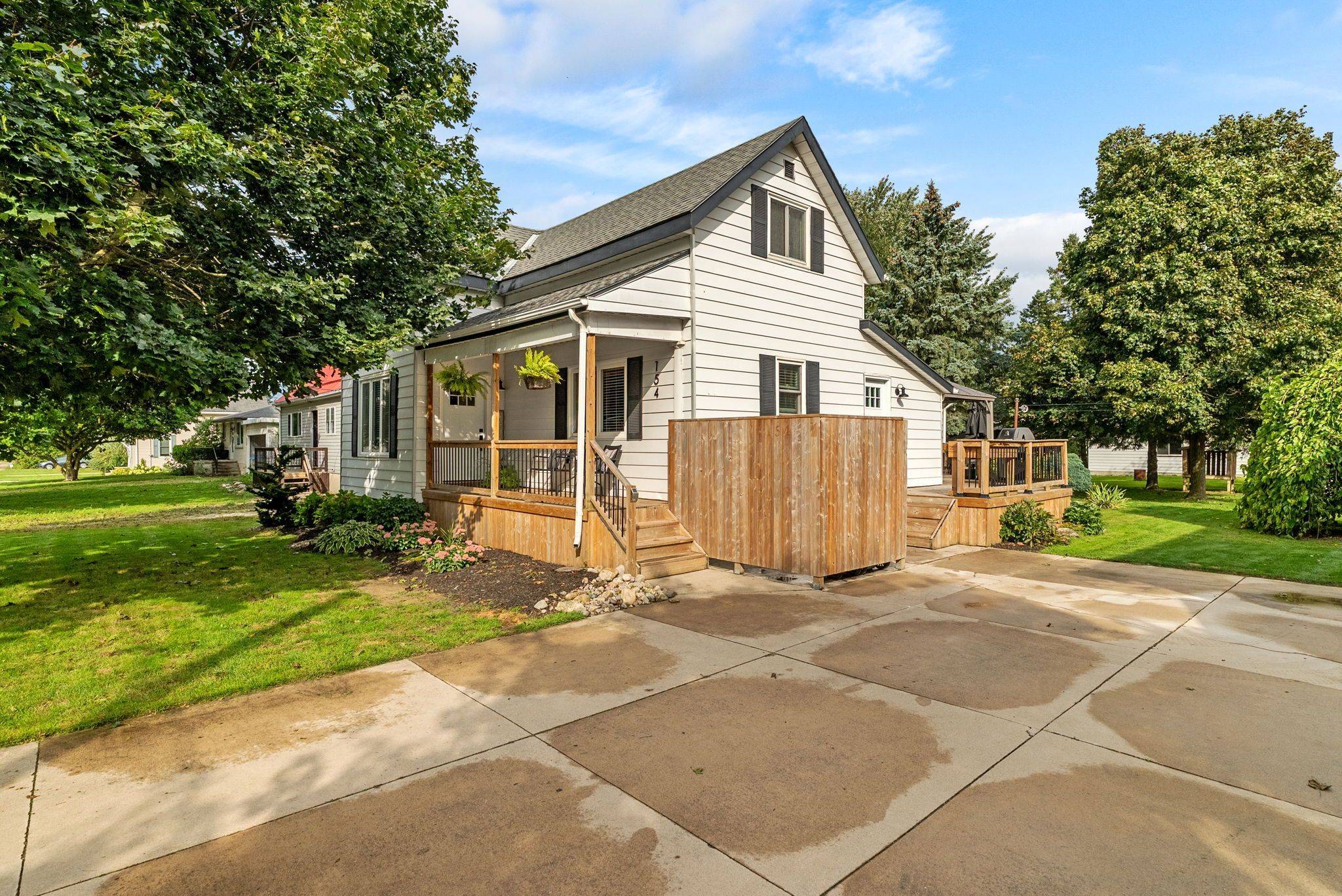 154 Richmond ST, Bluewater, ON N0M 1X0