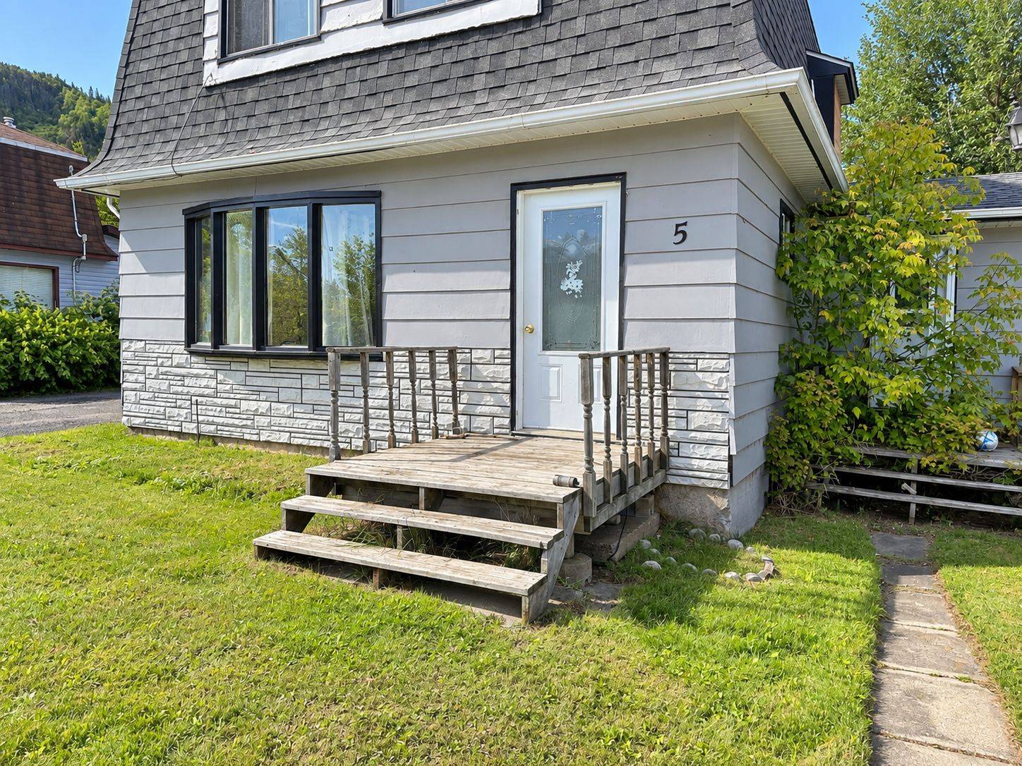 5 Steele AVE, Red Rock, ON P0T 2P0