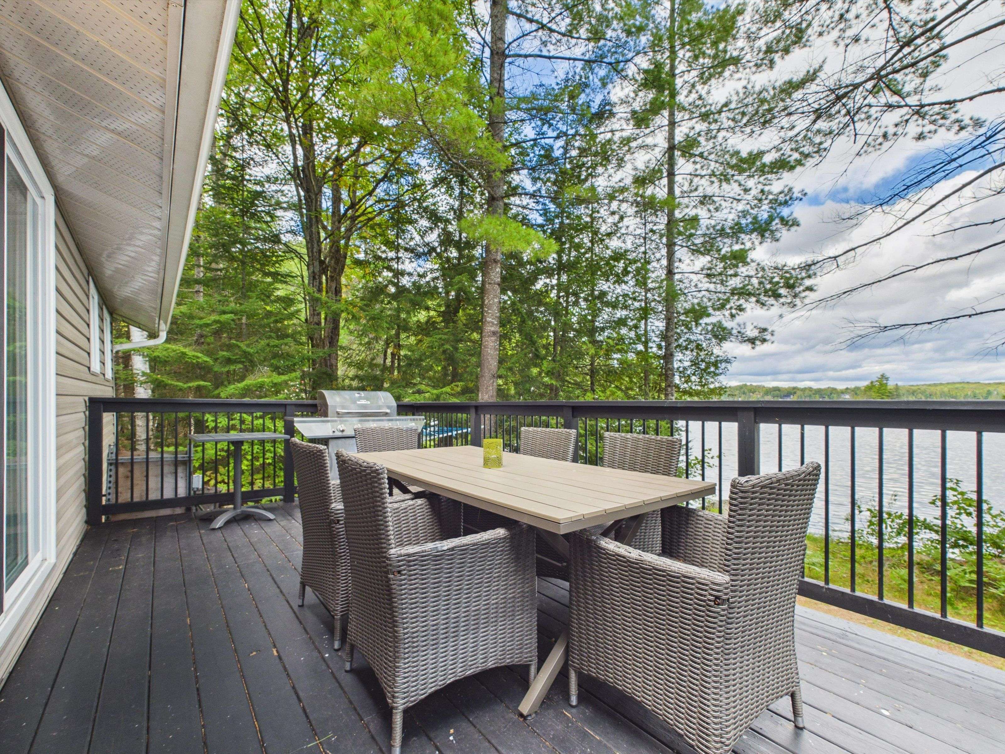 1014 Opal LN, Highlands East, ON K0M 1R0