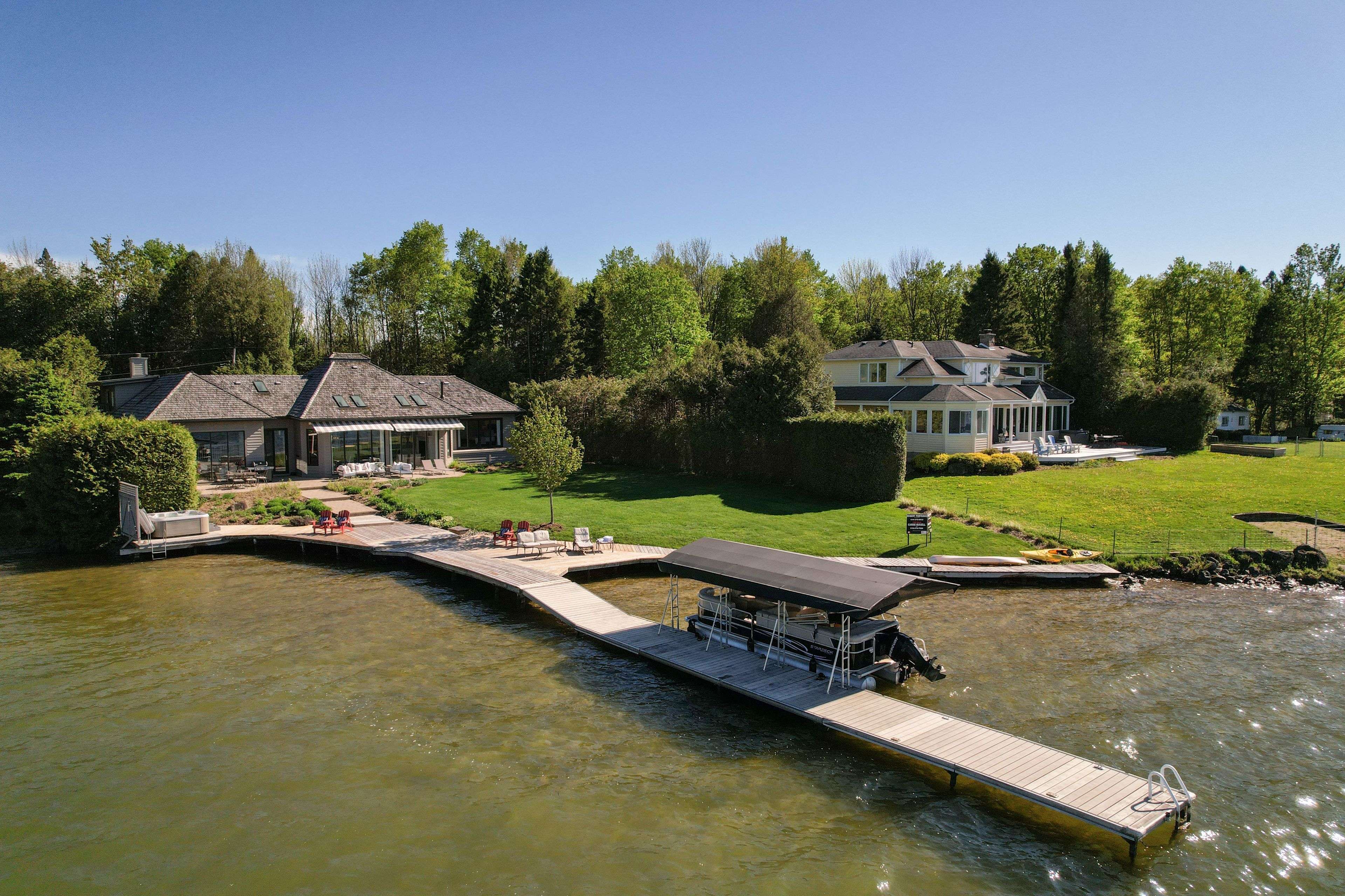 139 South Shores RD, Grey Highlands, ON N0C 1E0