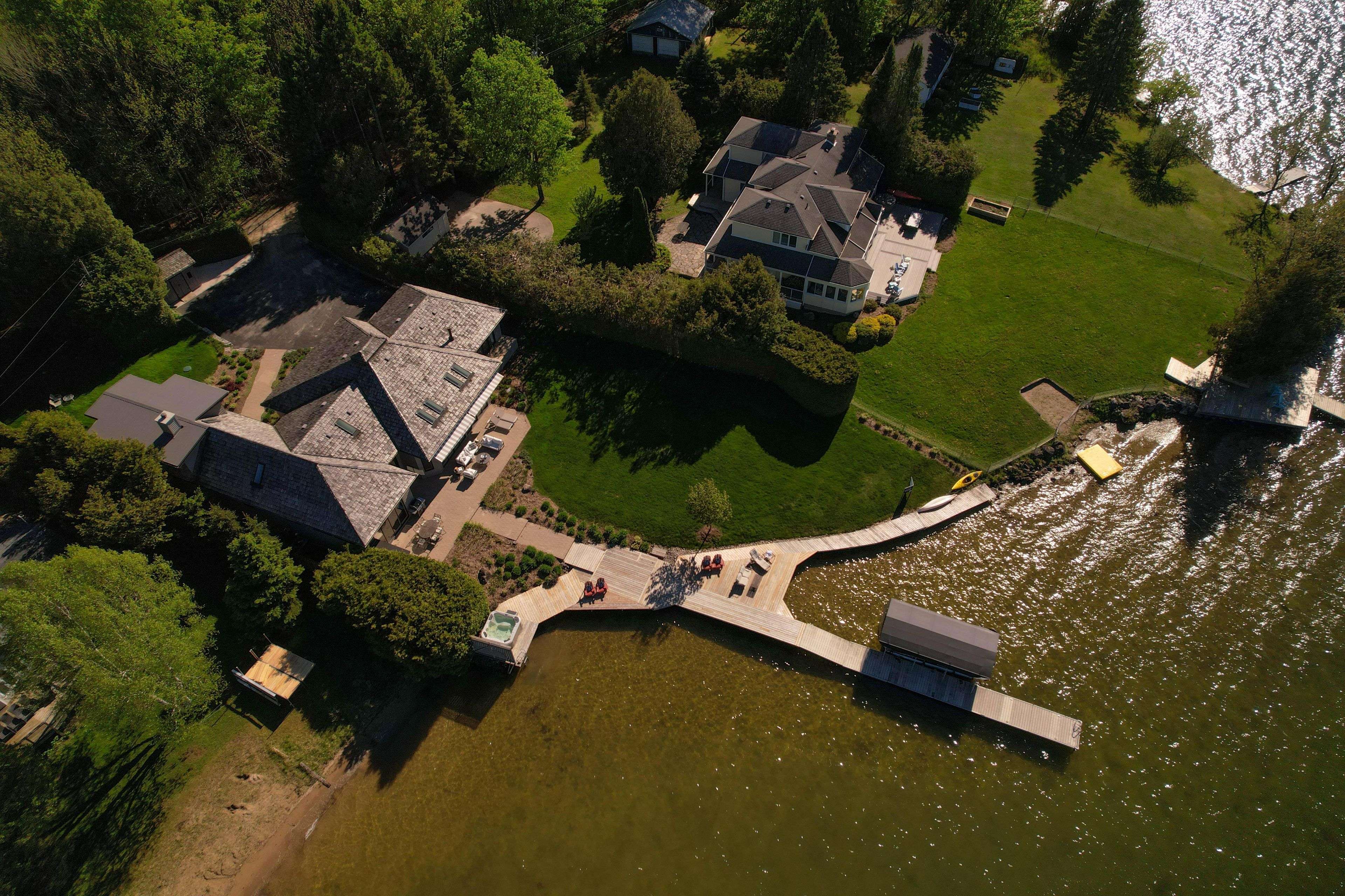 139 South Shores RD, Grey Highlands, ON N0C 1E0