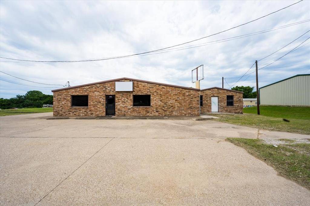11361 & 11363 FM 730 N, Reno, TX 76020