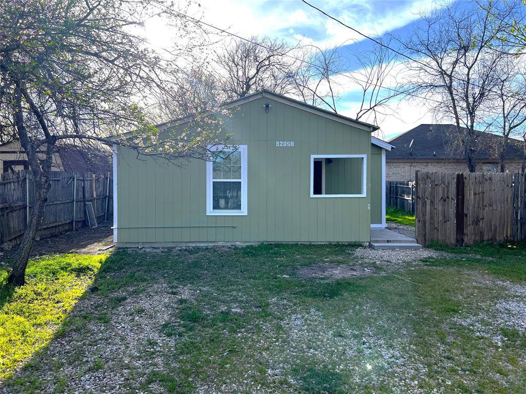 5205 Calloway Street #B, Sansom Park, TX 76114