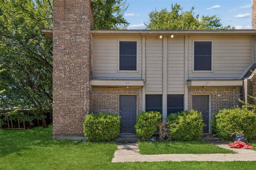 313 Cambridge Drive, Saginaw, TX 76179