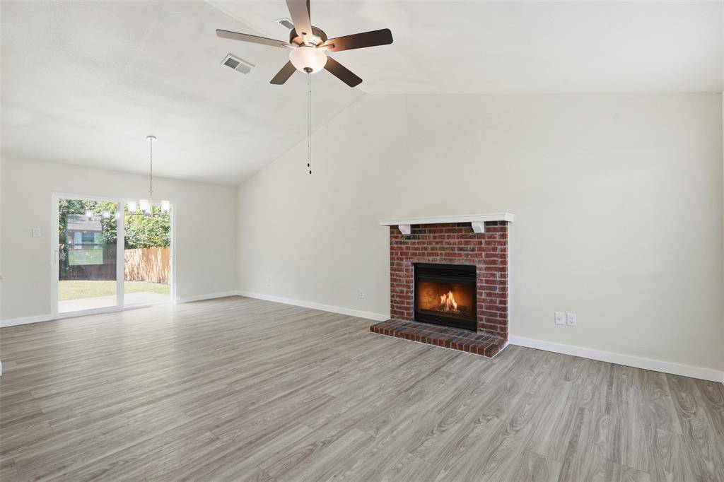 3812 Bigleaf Lane, Fort Worth, TX 76137