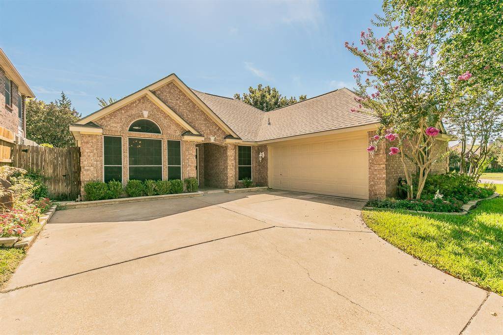 5544 Greenview Court, North Richland Hills, TX 76148