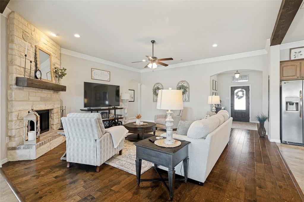 110 High Ridge Court, Decatur, TX 76234