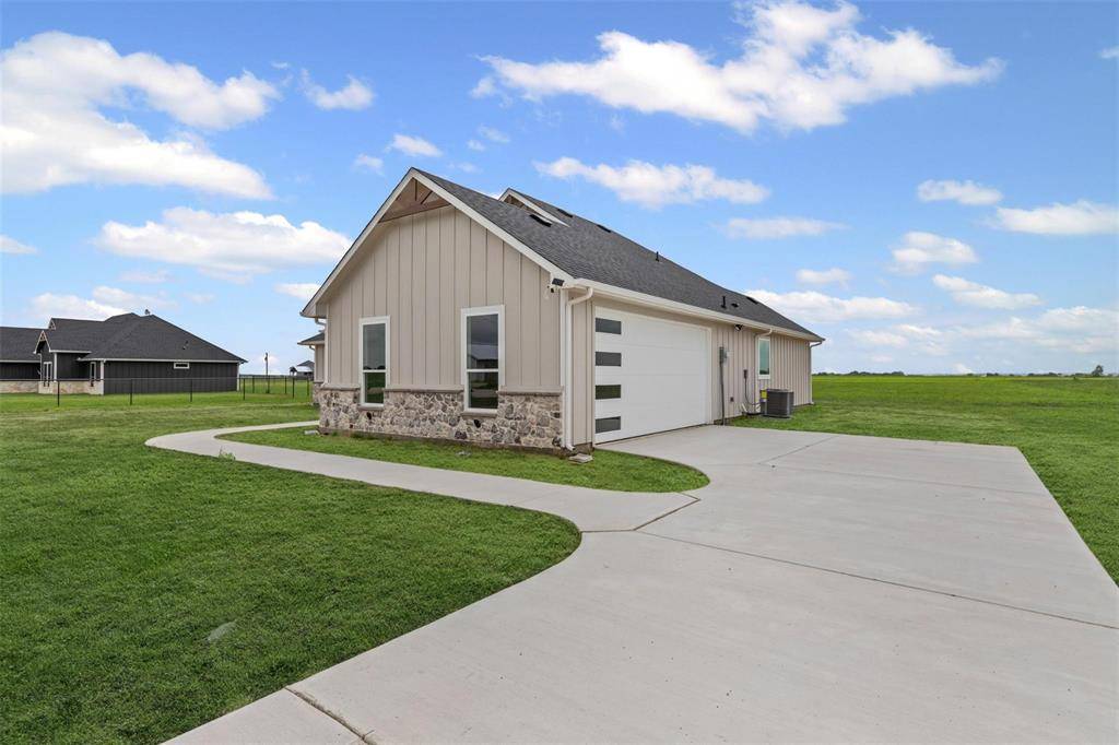2061 Goodwyn Road, Italy, TX 76651