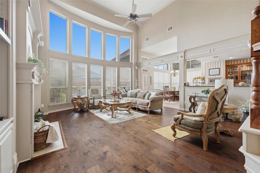 4214 Calloway Drive, Mansfield, TX 76063