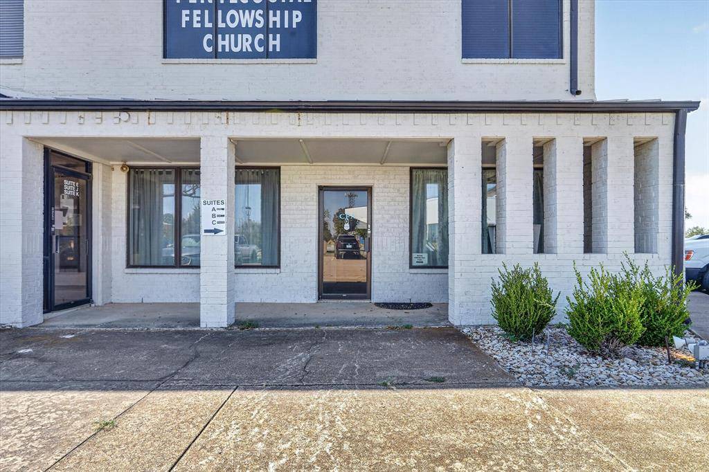 200 E Main Street #D, Crowley, TX 76036