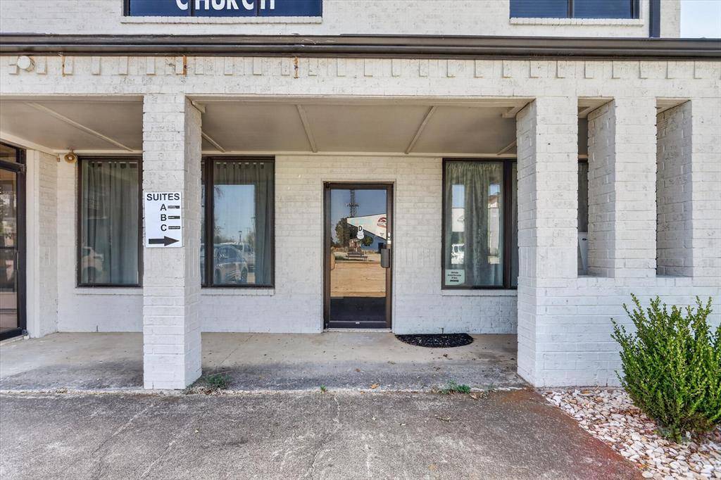 200 E Main Street #D, Crowley, TX 76036