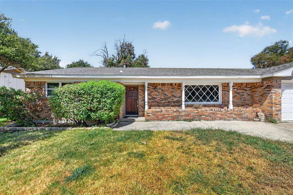 5900 Whitman Avenue, Fort Worth, TX 76133