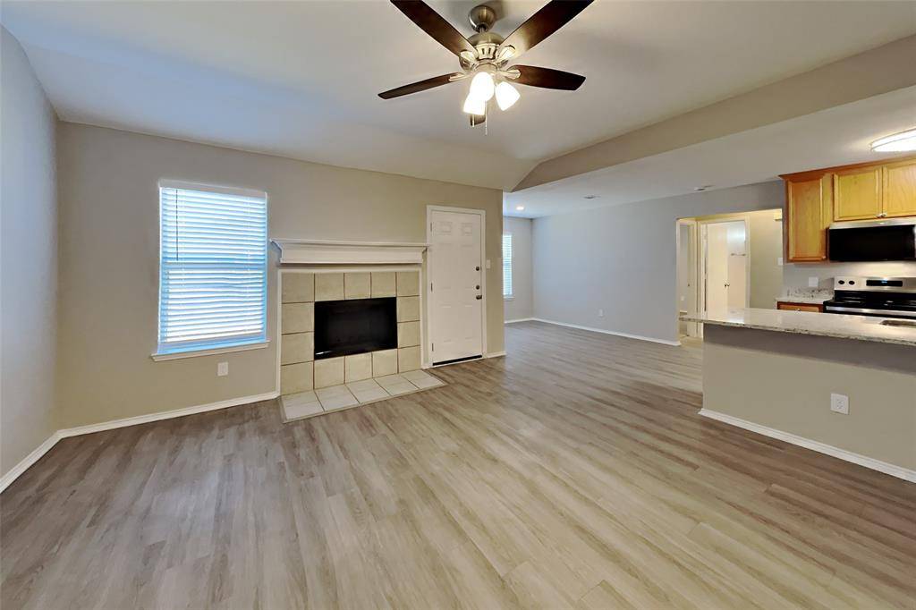 1709 Ryanfeld Drive, Mansfield, TX 76063