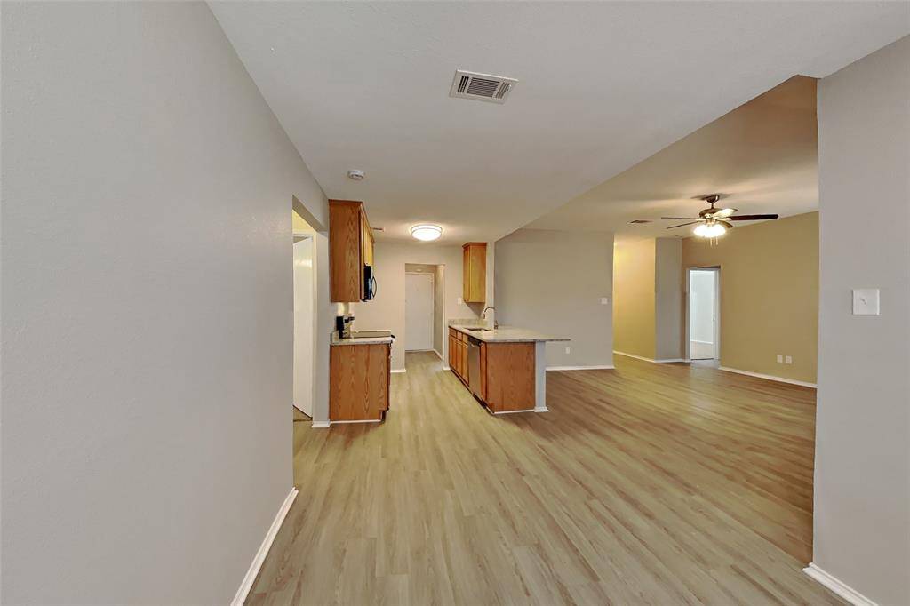 1709 Ryanfeld Drive, Mansfield, TX 76063