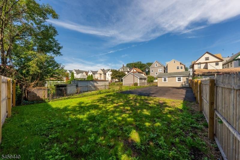 136-138 Elm St, Elizabeth City, NJ 07208