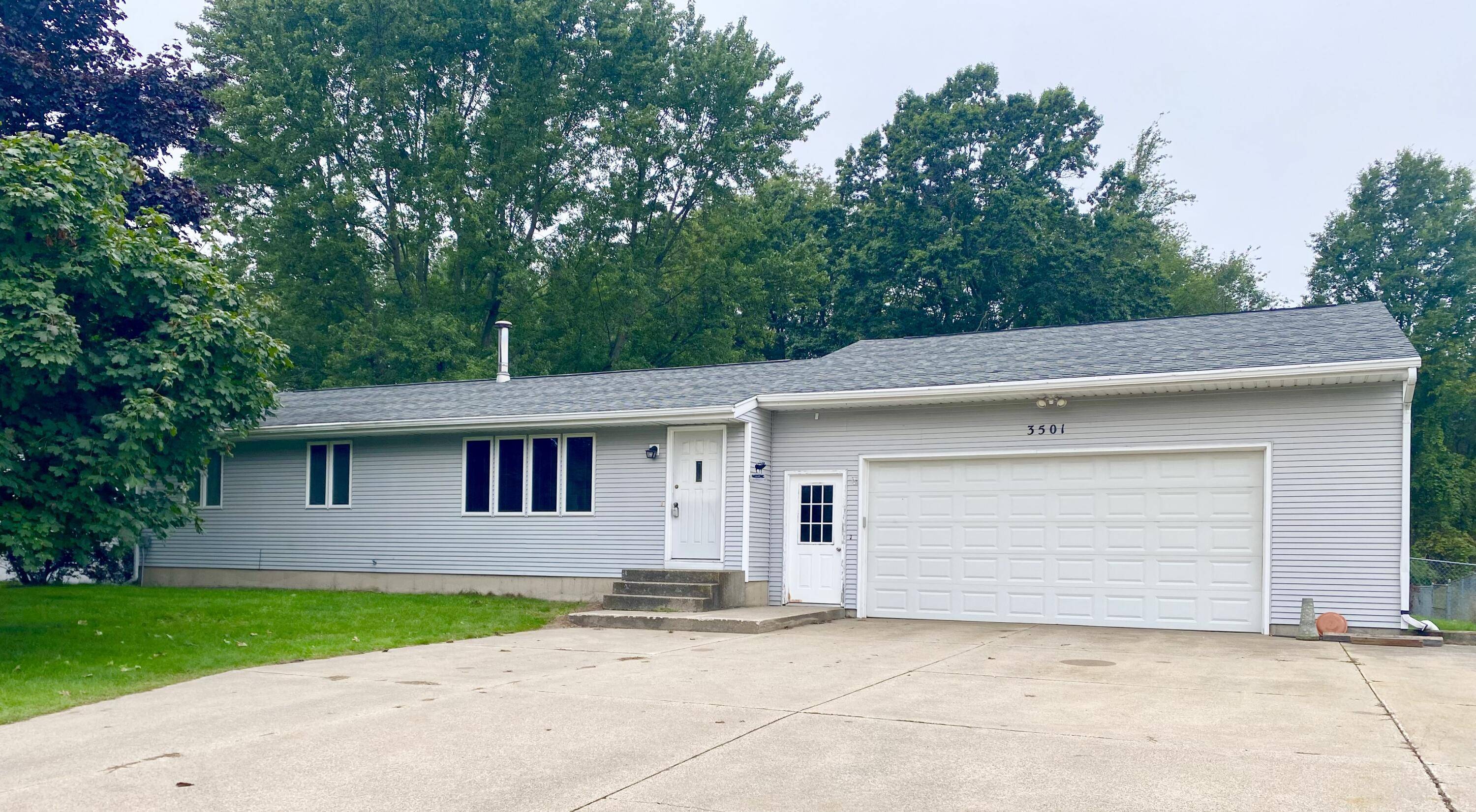 3501 N 144th AVE, Park Twp, MI 49424