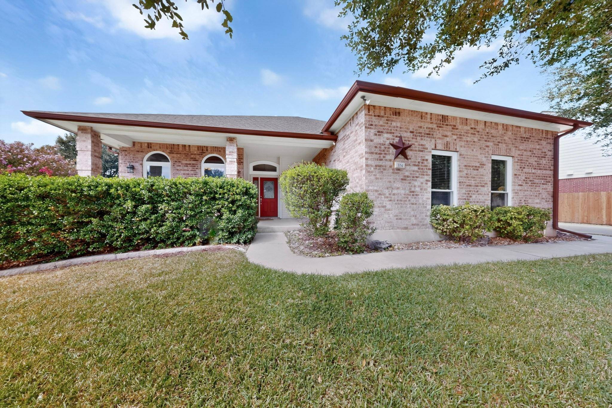 104 River Park LN, Georgetown, TX 78626