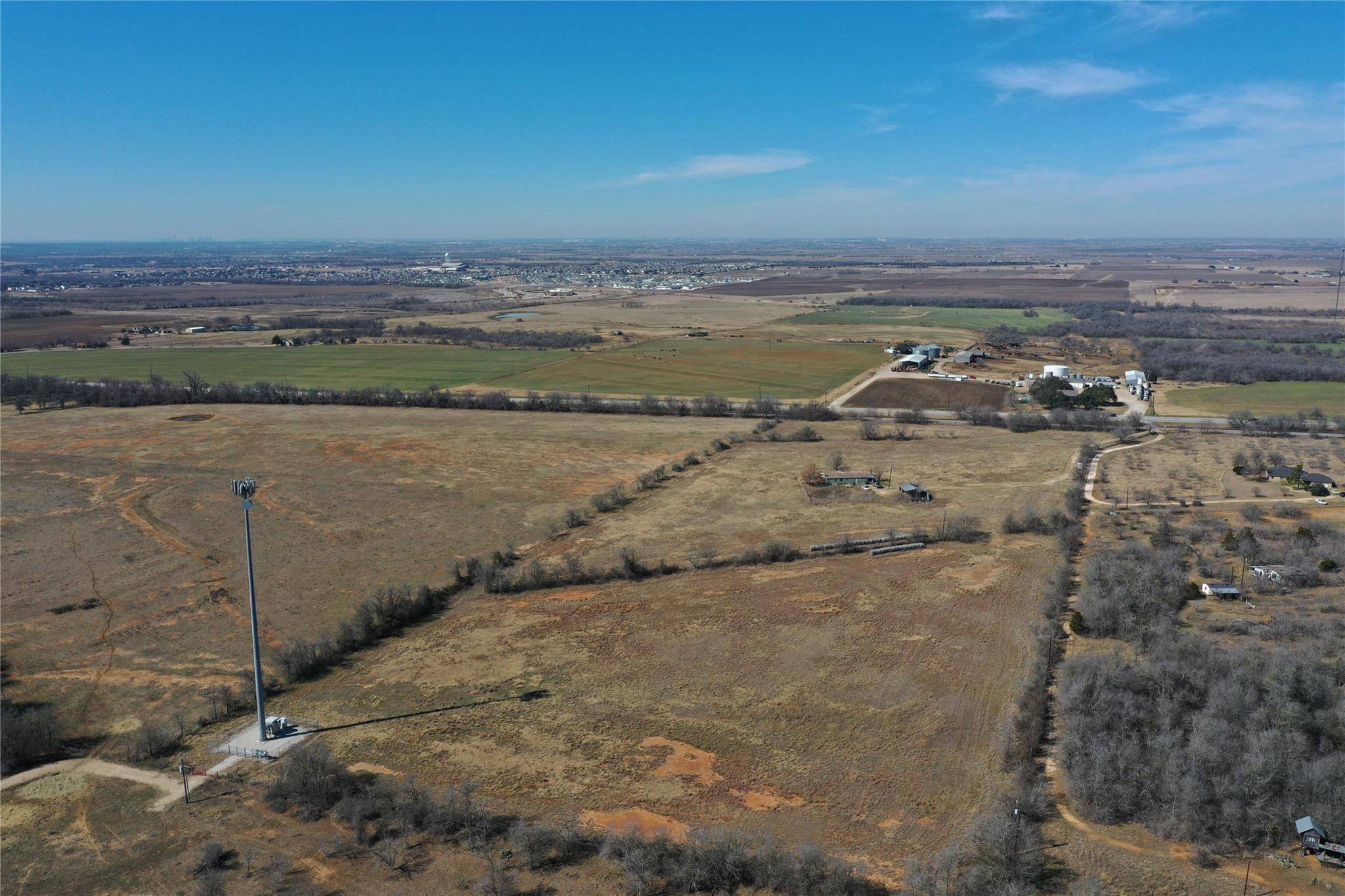 915 State Highway 95 HWY N #A, Elgin, TX 78621