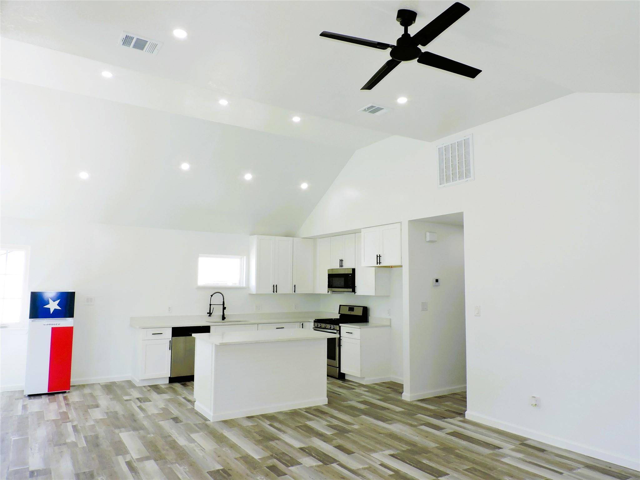 705 E Highway 82, Nocona, TX 76255