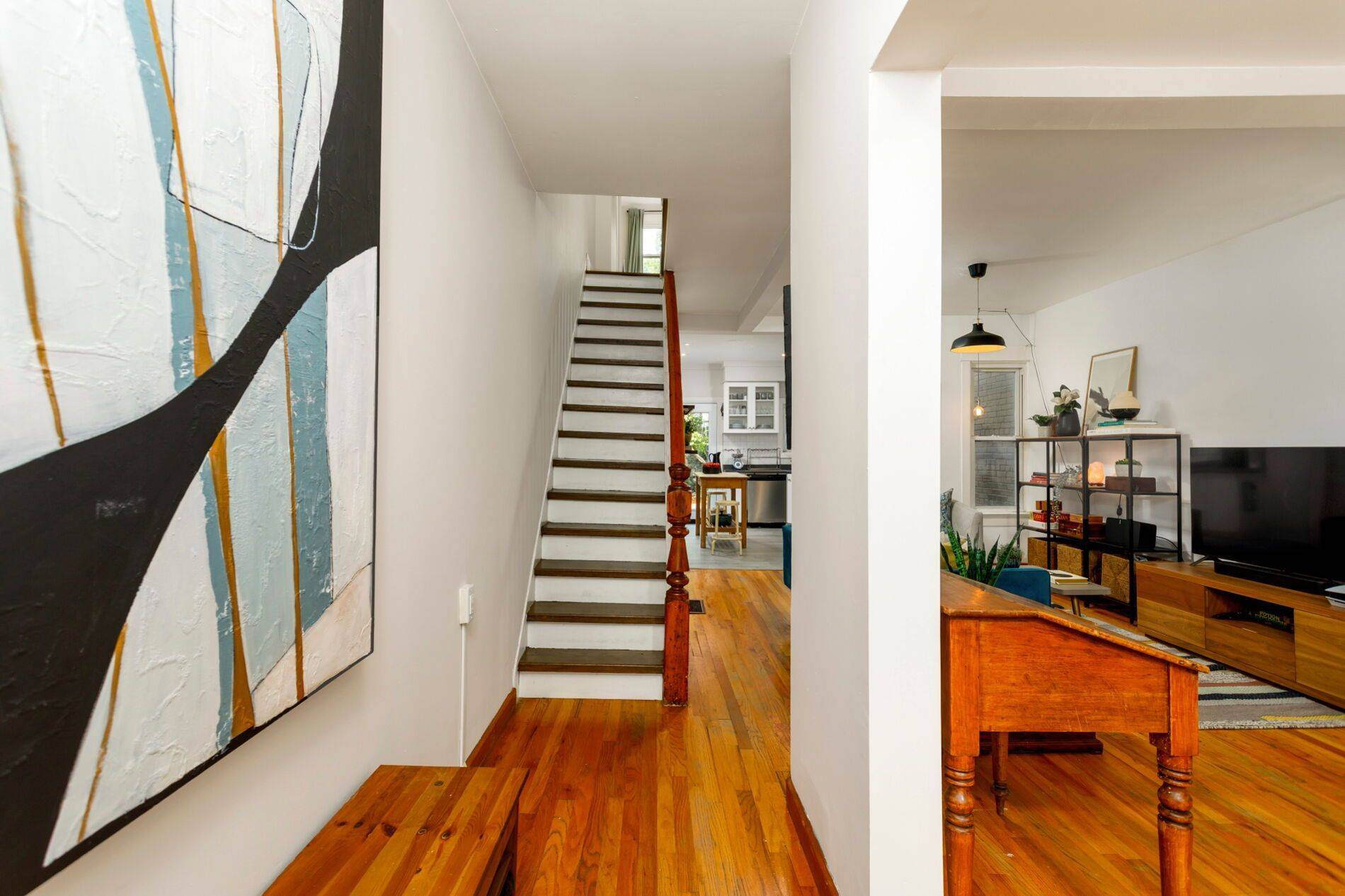 10 Marshall ST, Toronto C01, ON M6K 1S4