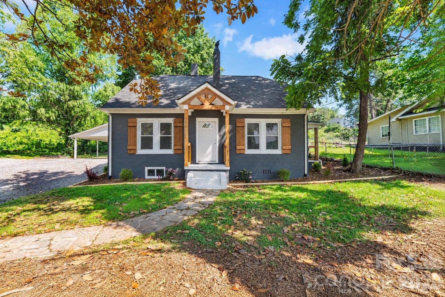 790 W Tate ST, Marion, NC 28752