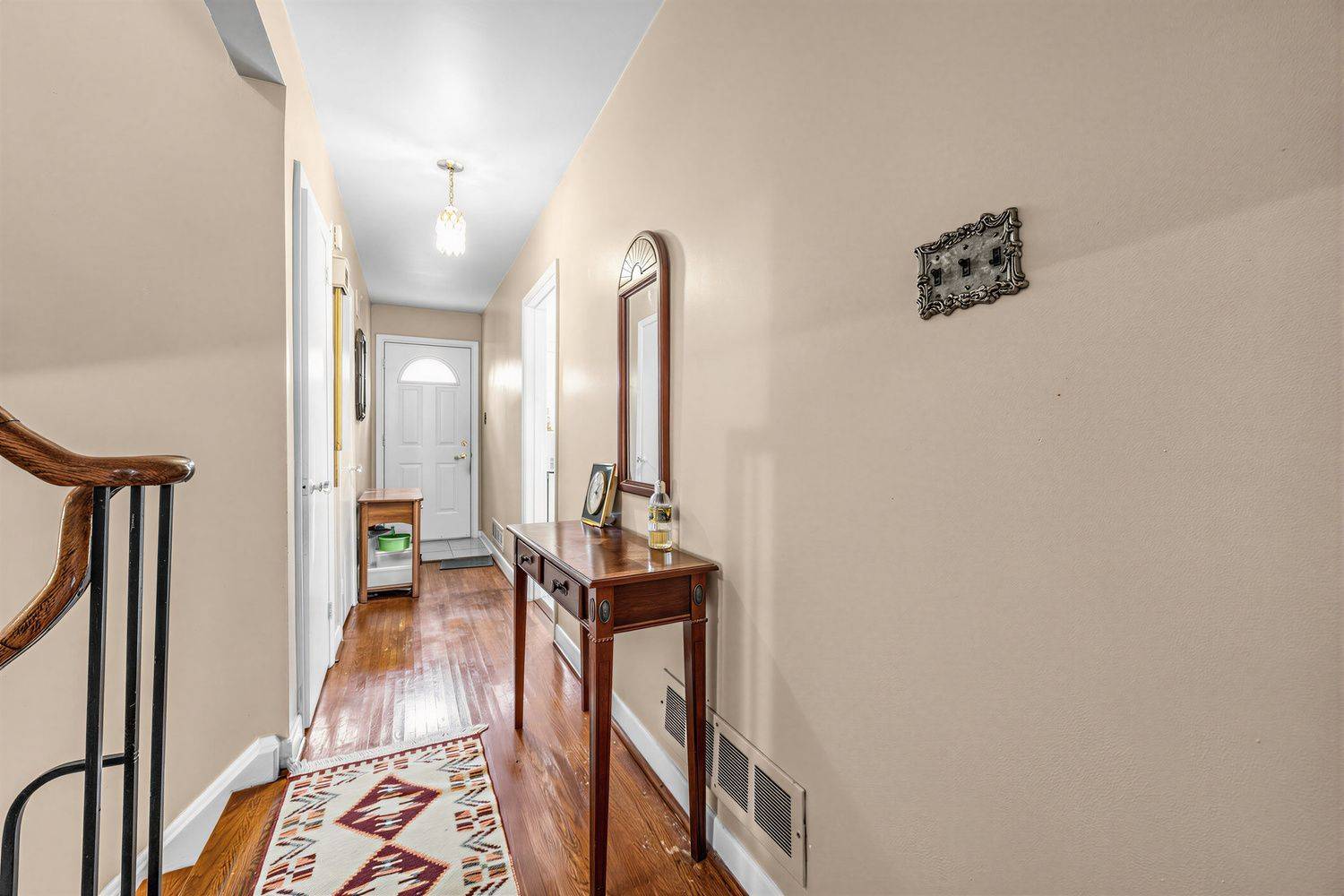 2 Kencliff CRES, Toronto E09, ON M1P 4E3