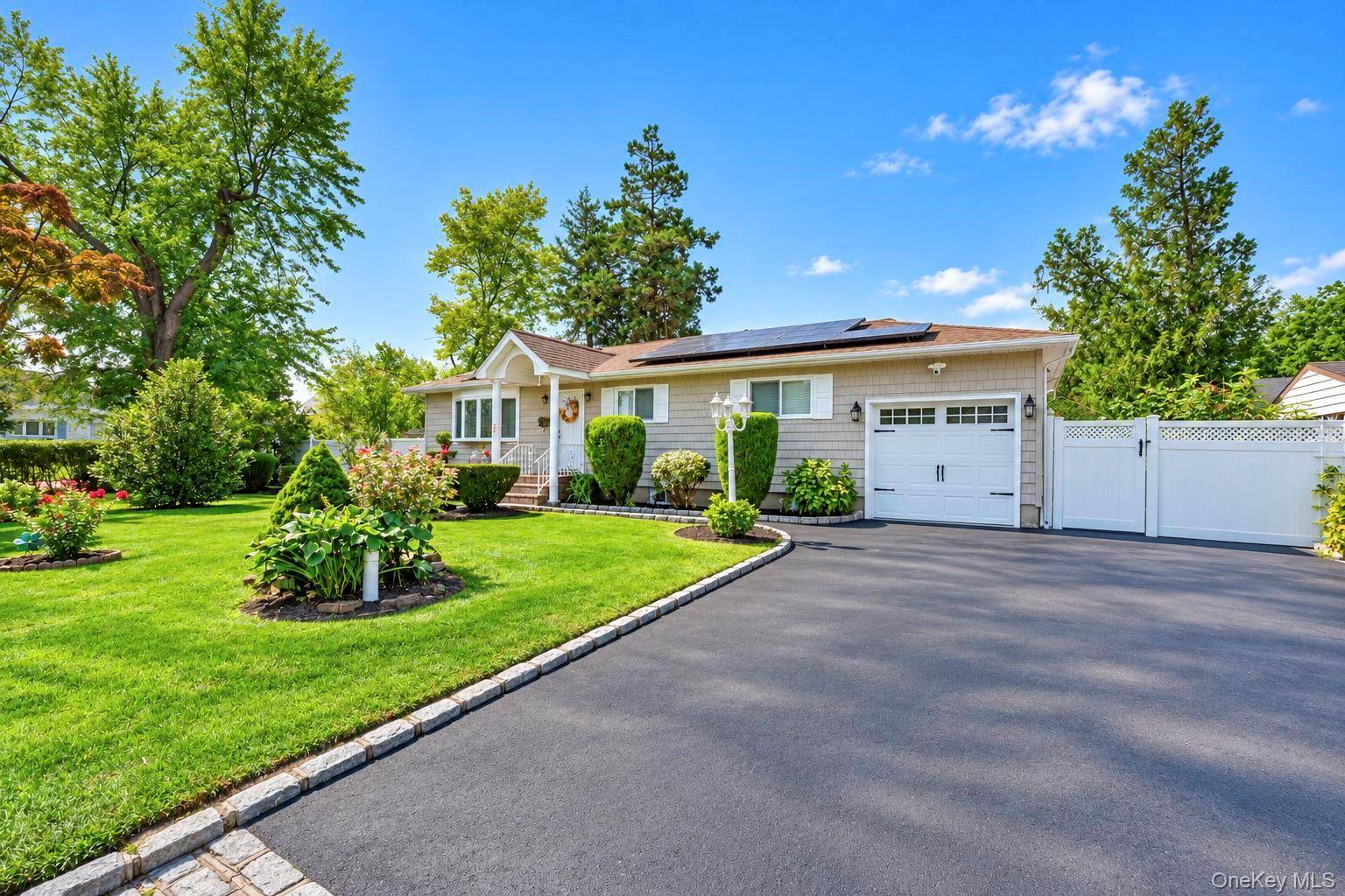 272 W 12th ST, Deer Park, NY 11729