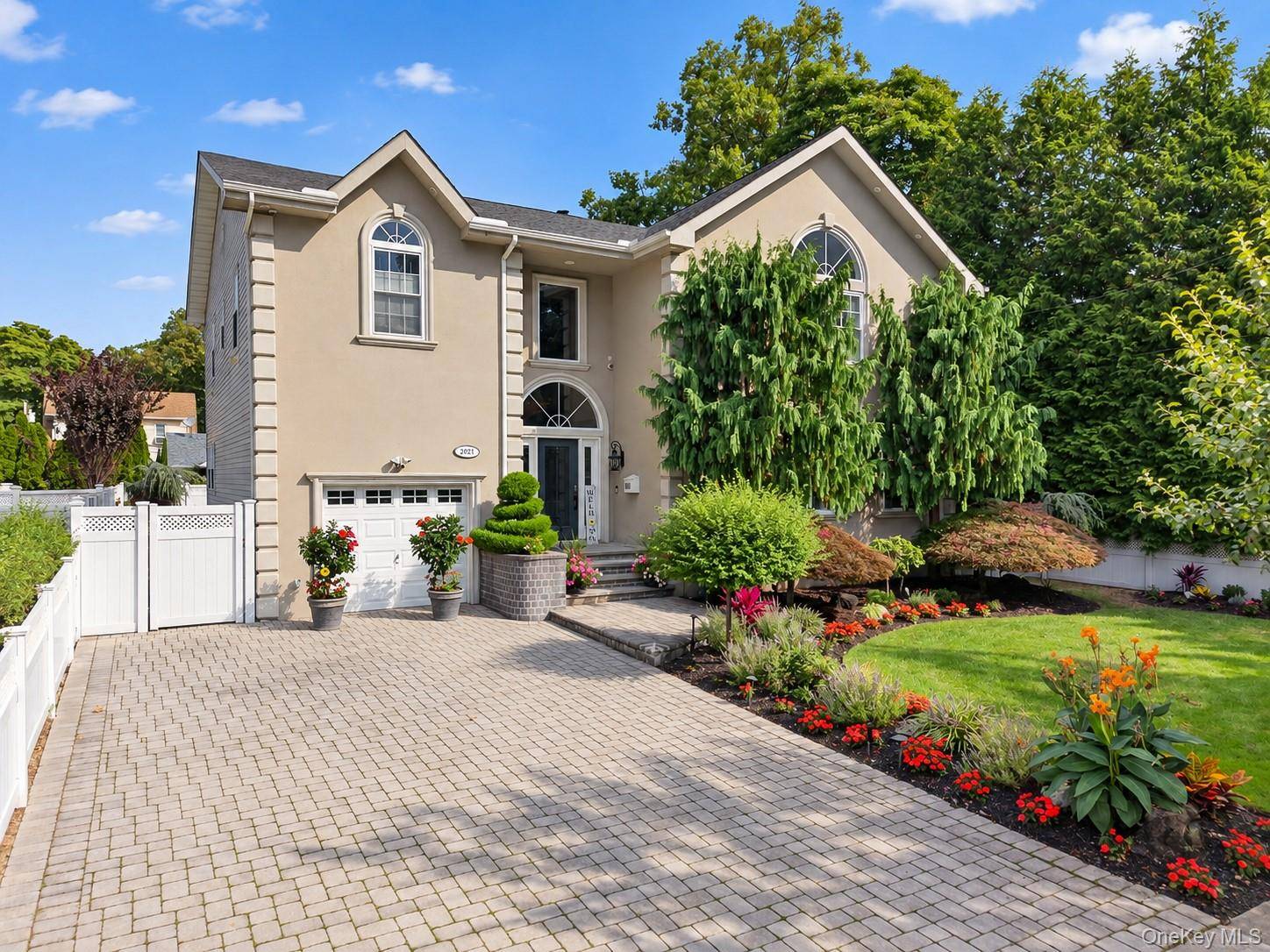 2021 Decatur AVE, North Bellmore, NY 11710