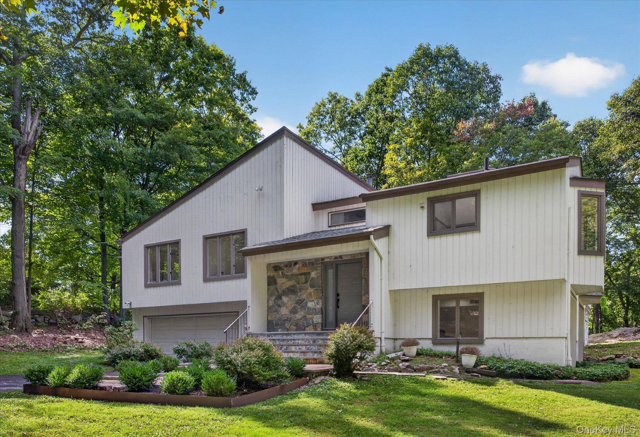 103 Old Highland TPKE, Garrison, NY 10524