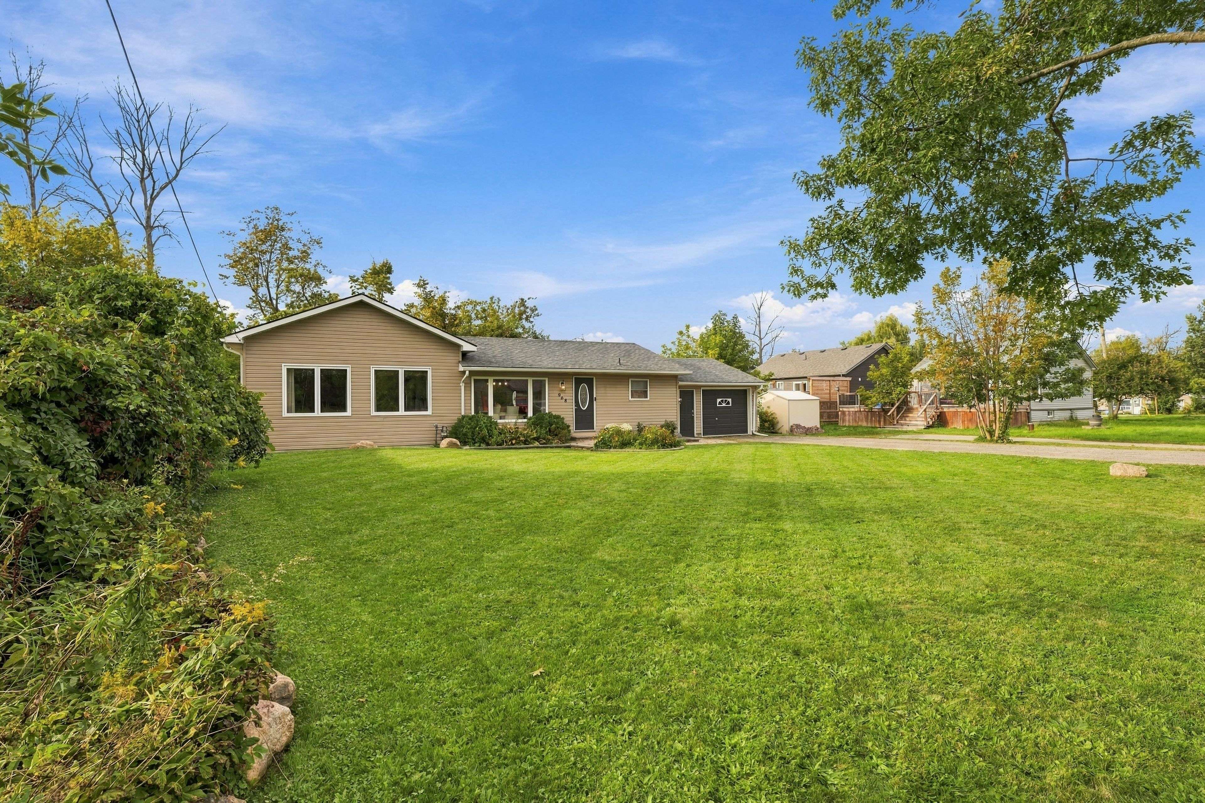 968 Metro RD N, Georgina, ON L4P 3E9