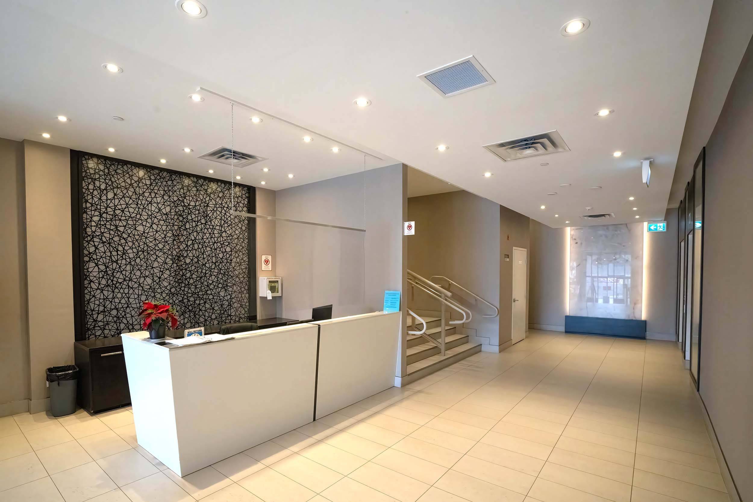 15277 Yonge ST S #313, Aurora, ON L4G 1Y3