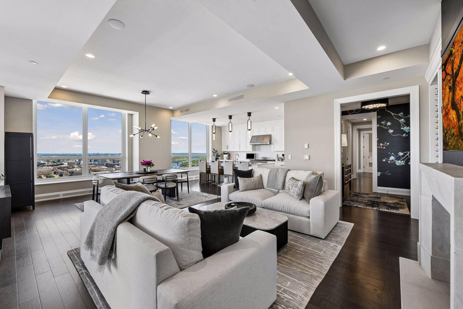 1111 W River Pkwy #32C, Minneapolis, MN 55415