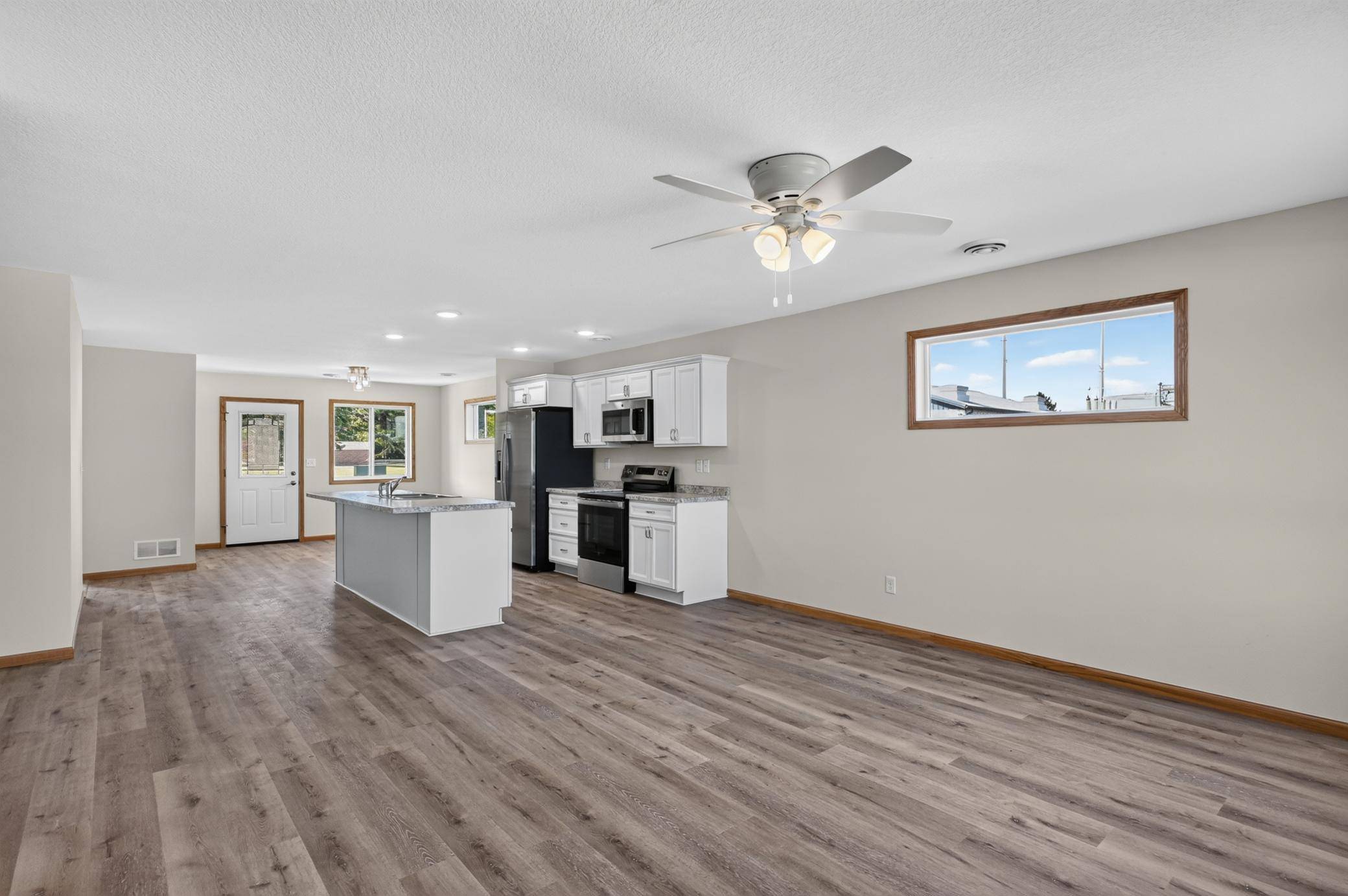 1501 Nokomis ST, Alexandria, MN 56308